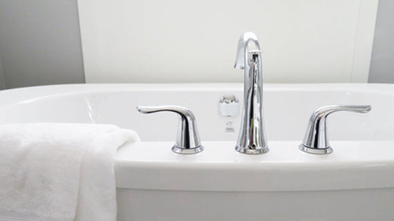 Tips for bathing and moisturizing with eczema